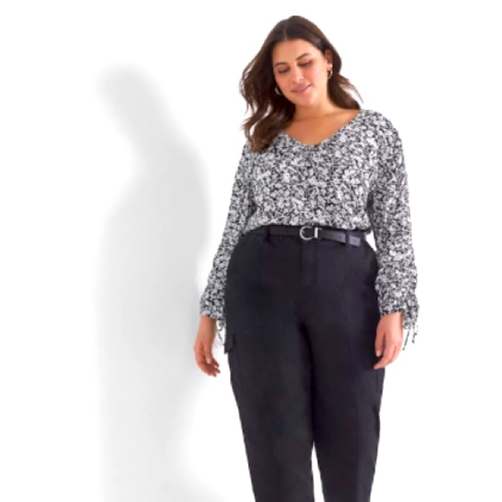 Lane Bryant black and white patterned long sleeved top, size 30/32